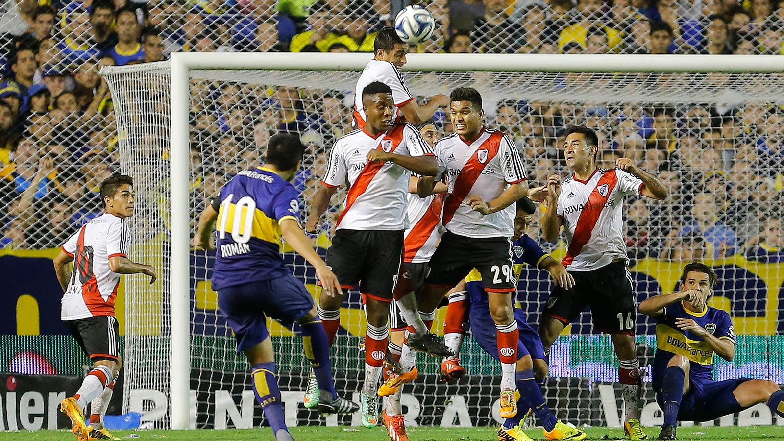 Juan Rom�n Riquelme