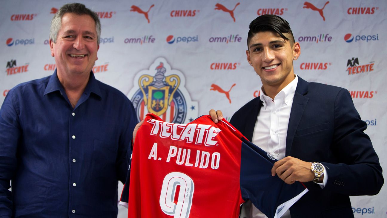 Pulido dedicates scoring title to Jorge Vergara; he would trade it for the playoffs.