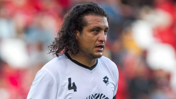 Para Héctor Reynoso, Chivas debe asumir el papel de favorito