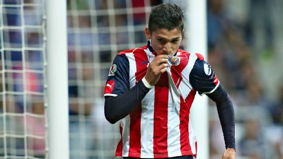 Zaldívar y Pizarro podrían salir a la banca ante Atlas