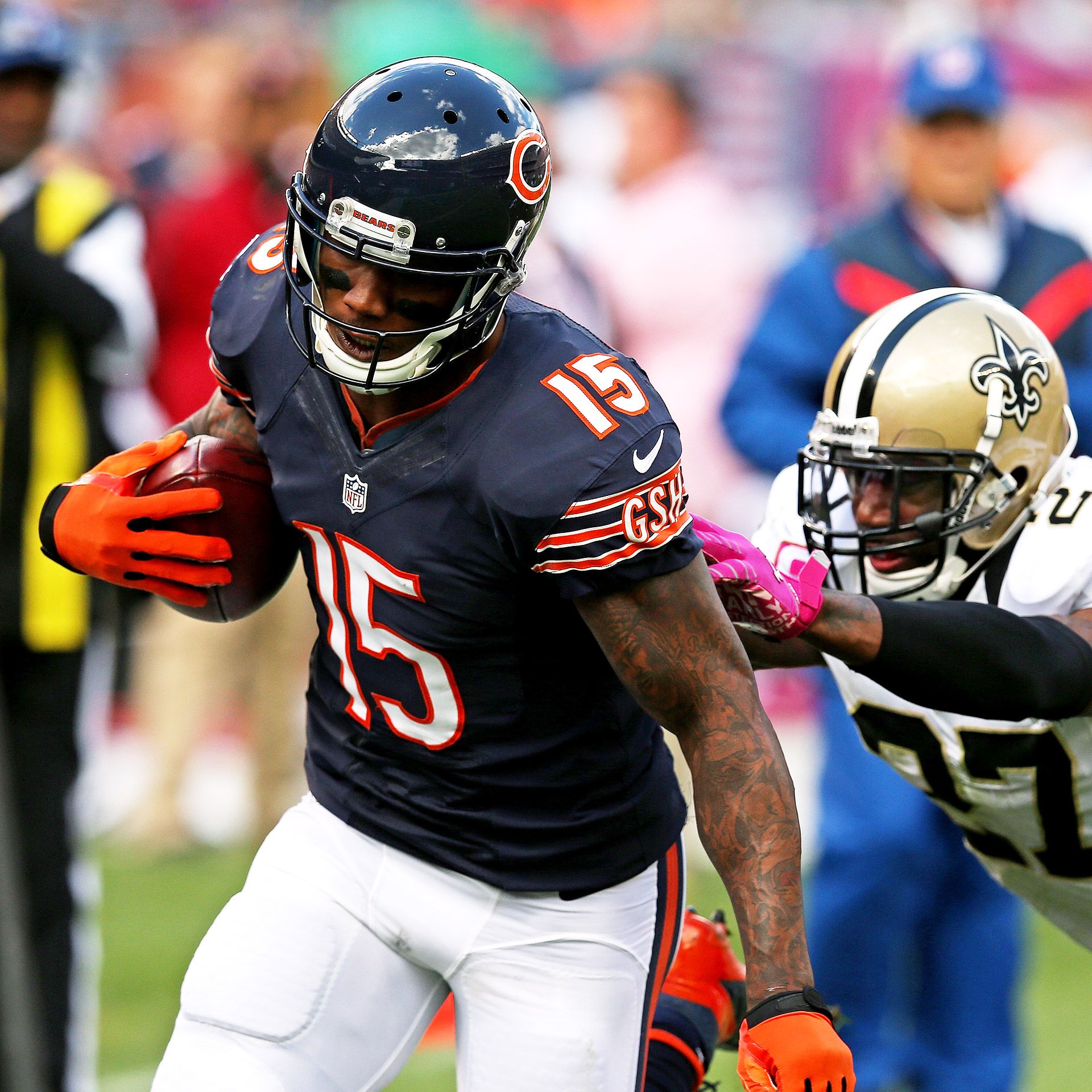 Brandon Marshall of Chicago Bears will wear green shoes