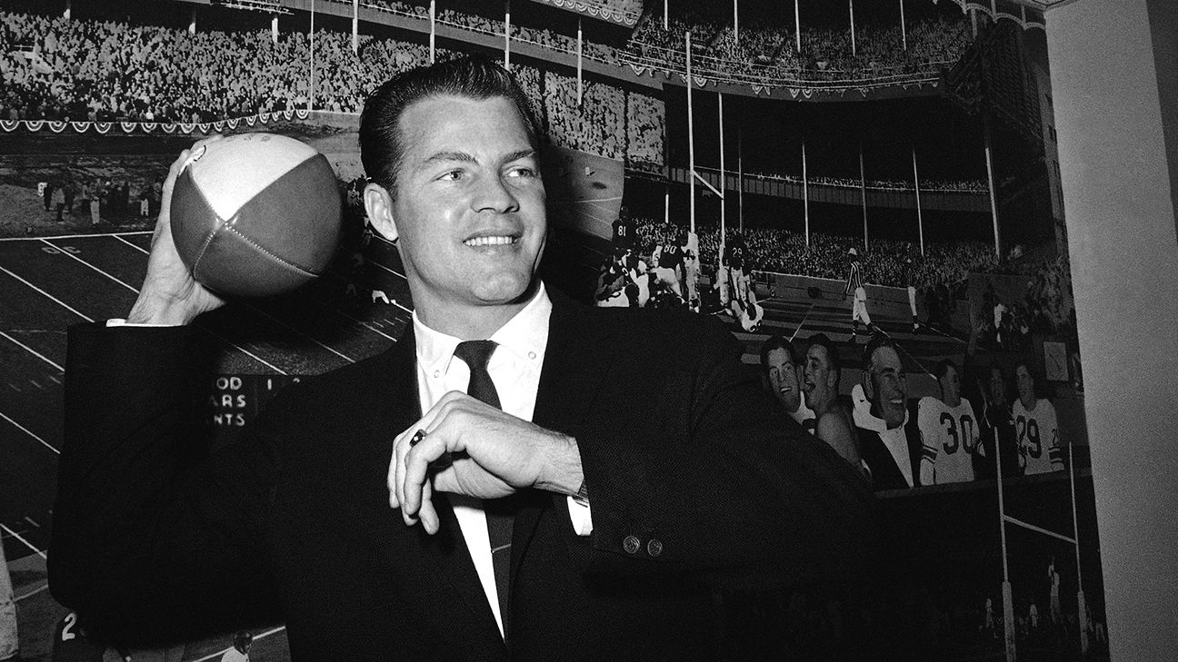 Hall of Famer Frank Gifford suffered from CTE