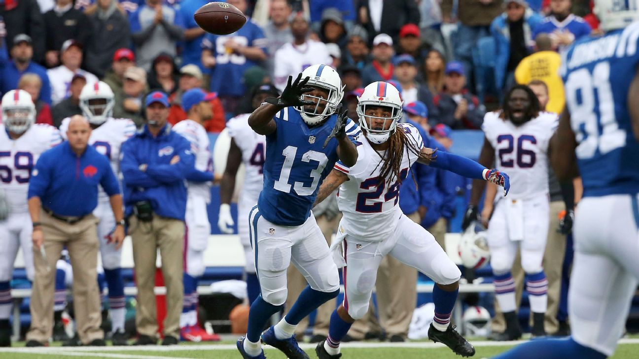 Pagano: Hilton used 'wrong way' to air grievance