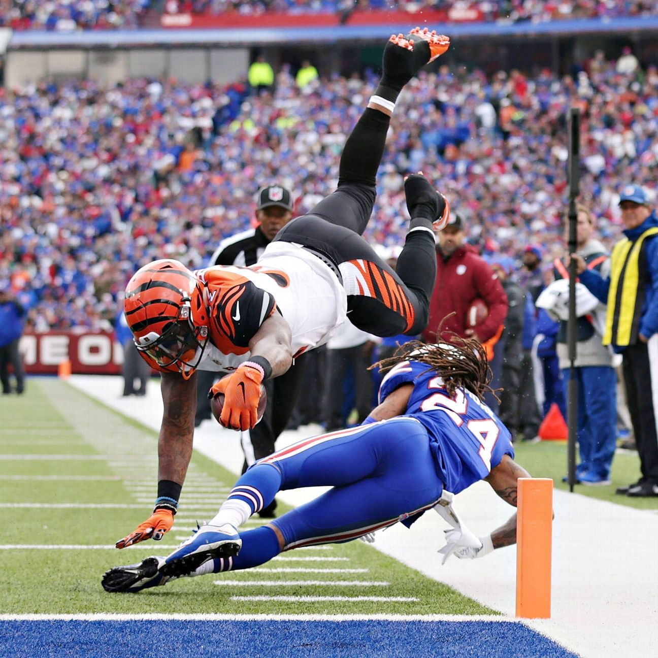 Andy Dalton, versatile weapons push Bengals to third 6-0 start in team history