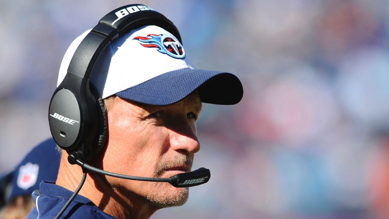 Report: Whisenhunt joins Chargers as OC