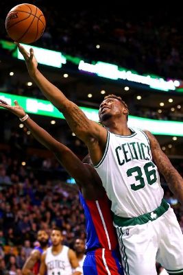 Celtics' Marcus Smart shaking rust, crashing glass after missing extended time I?img=%2Fphoto%2F2016%2F0108%2Fr42455_400x600_2%2D3