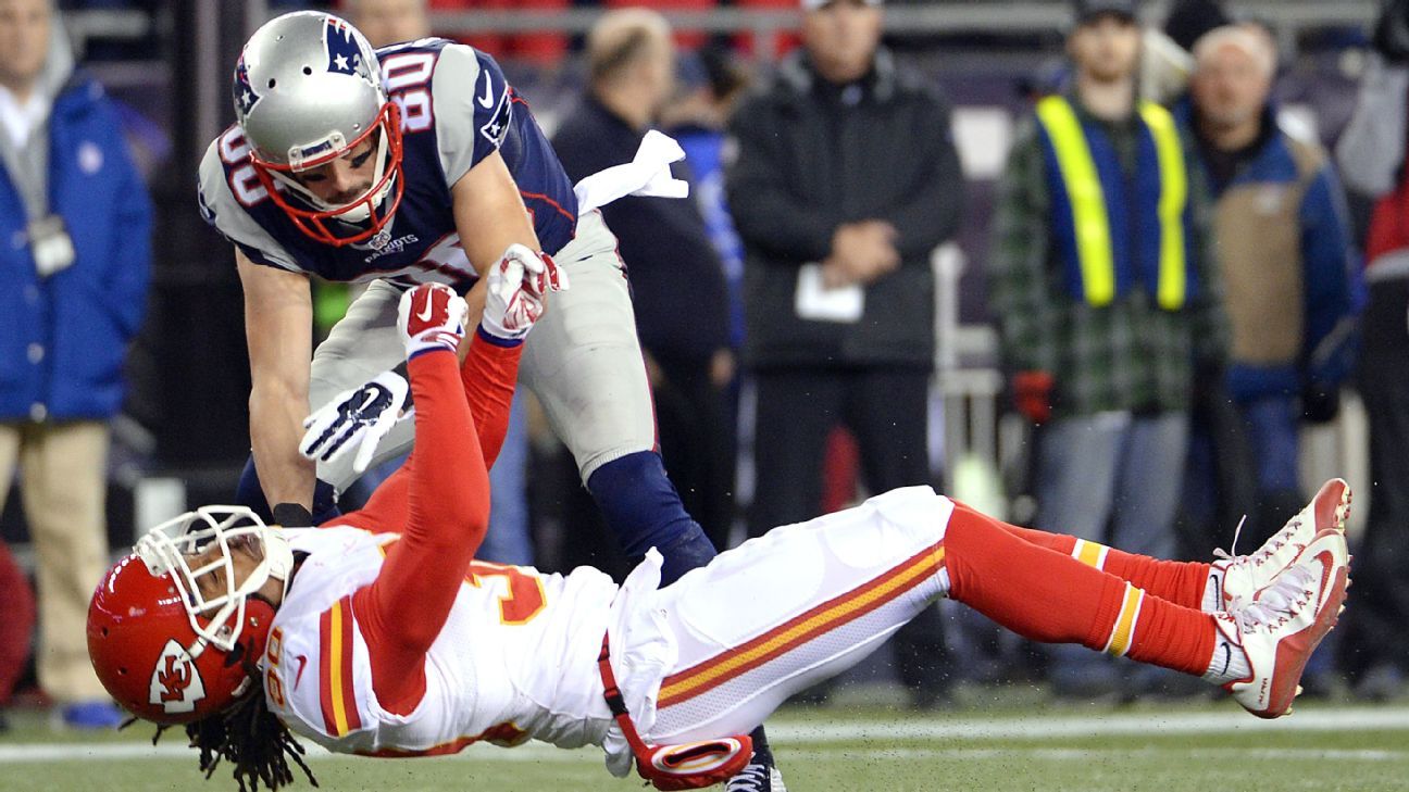 Pats' Amendola fined for hit during punt return