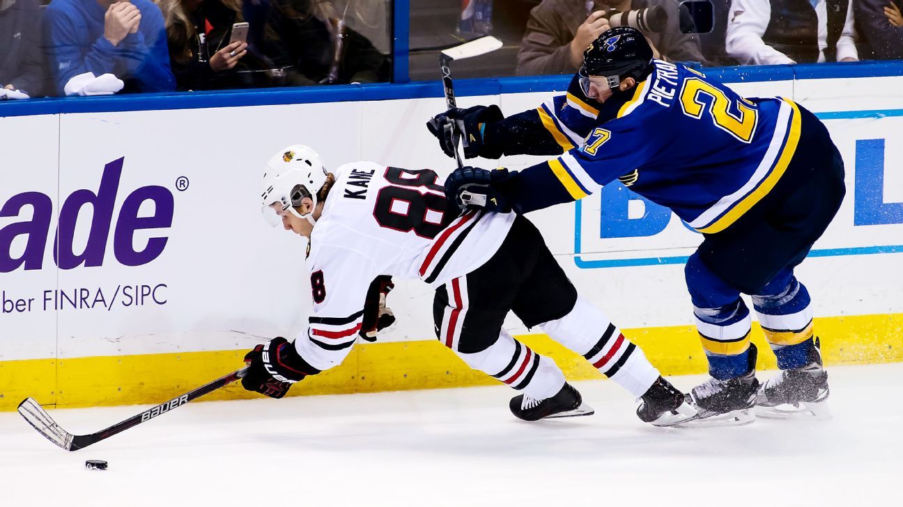 NHL - 2016 Stanley Cup playoffs - St. Louis Blues hope physical play wears down Chicago Blackhawks