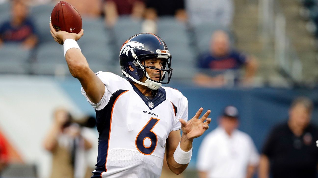 Mark Sanchez picks 6; Bears fans may not be done booing Jay Cutler's number