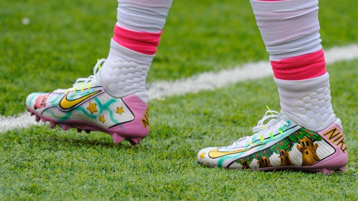 Odell Beckham Jr. rocks Kirby cleats in game Sunday