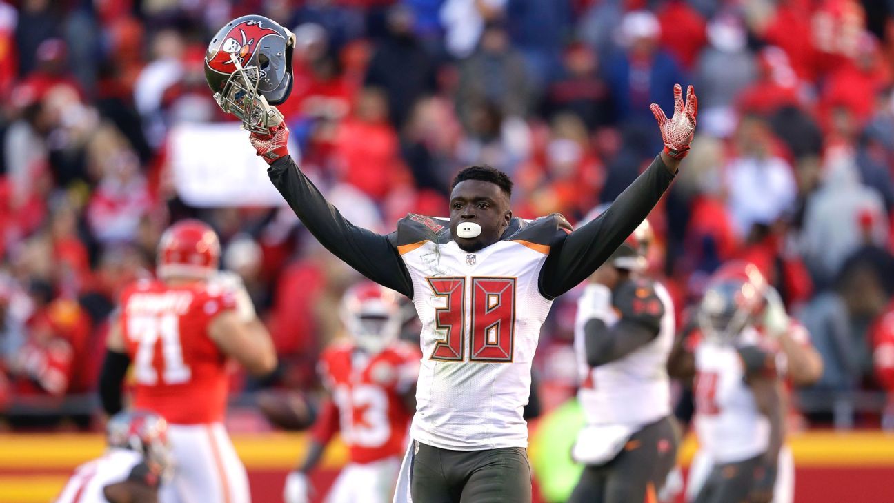 Bucs upend Chiefs at Arrowhead 19-17 with stellar defensive effort