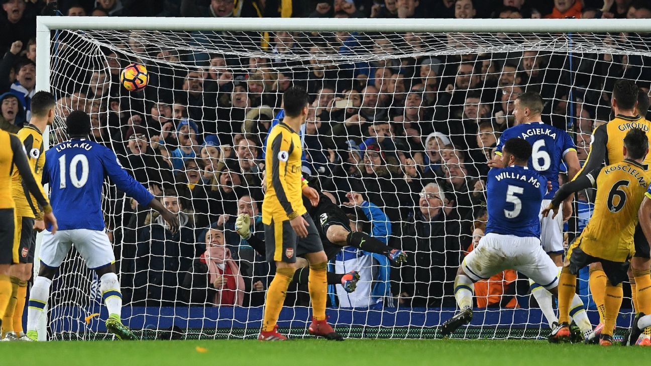 Image result for Arsenal's title hopes take a hit in half-hearted loss at physical Everton