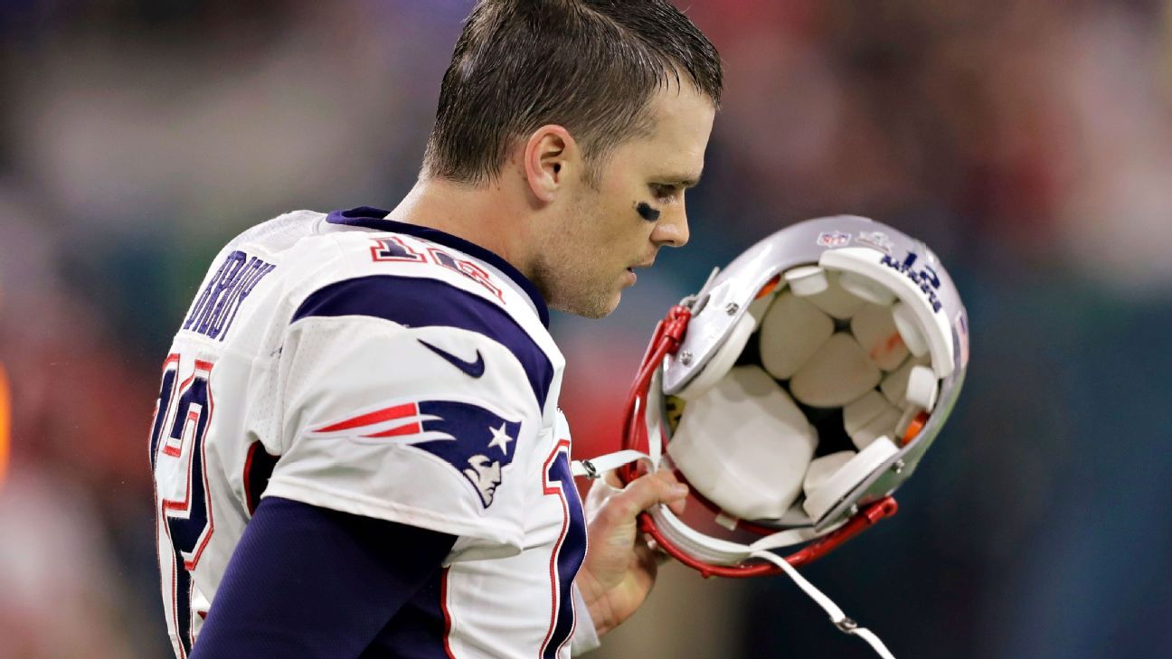 Tom Brady concussion story prompts questions