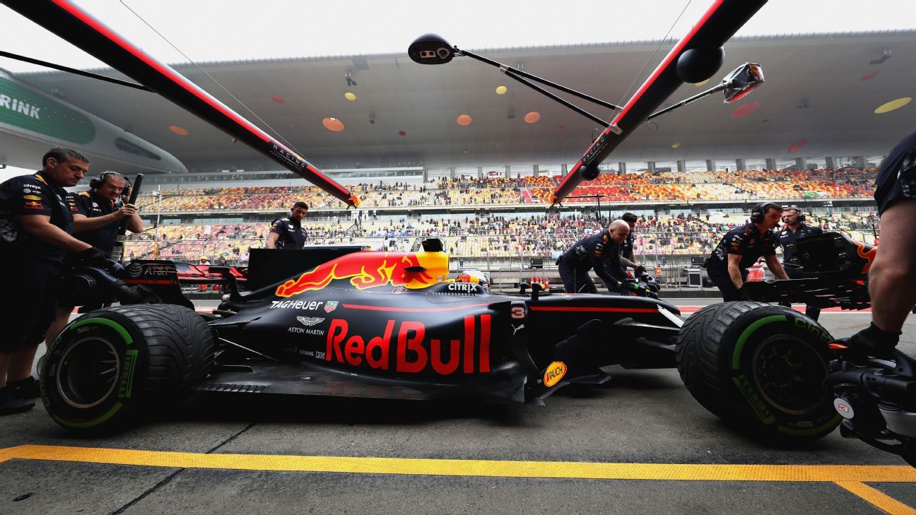 Red Bull issues another quit threat over engines