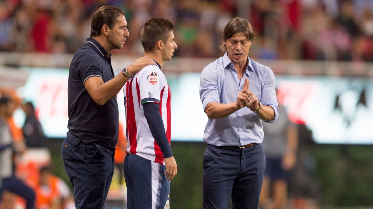 Almeyda, feliz por regresos de 'Chofis' y Brizuela