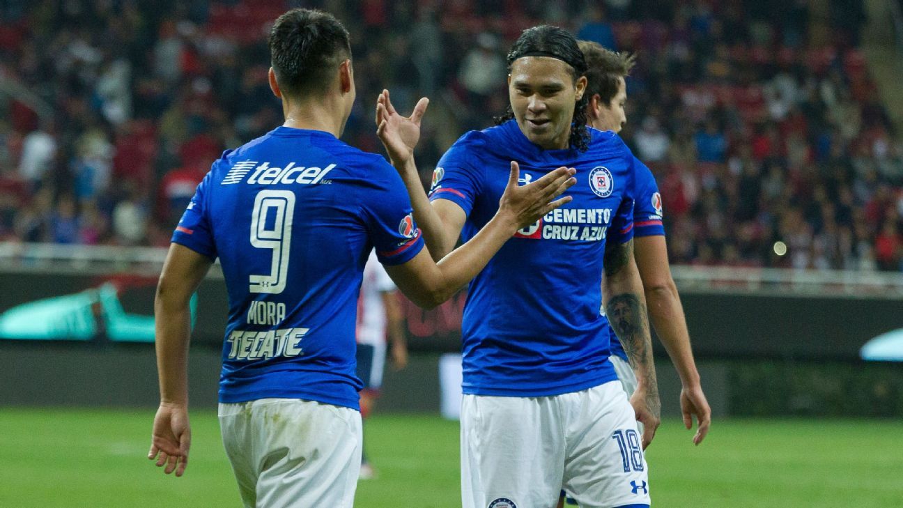 Debuta 'Gullit' con abucheos en Guadalajara