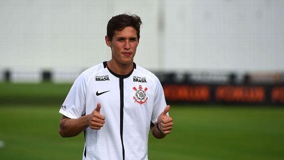 Na chegada ao Corinthians, Mateus Vital lembra tragédia familiar aos nove anos: 'Passa um filme forte'