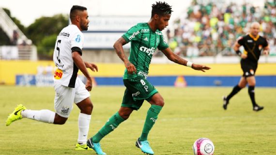 Tchê Tchê merece banco no Palmeiras? Roger diz que ele é titular absoluto e explica por quê