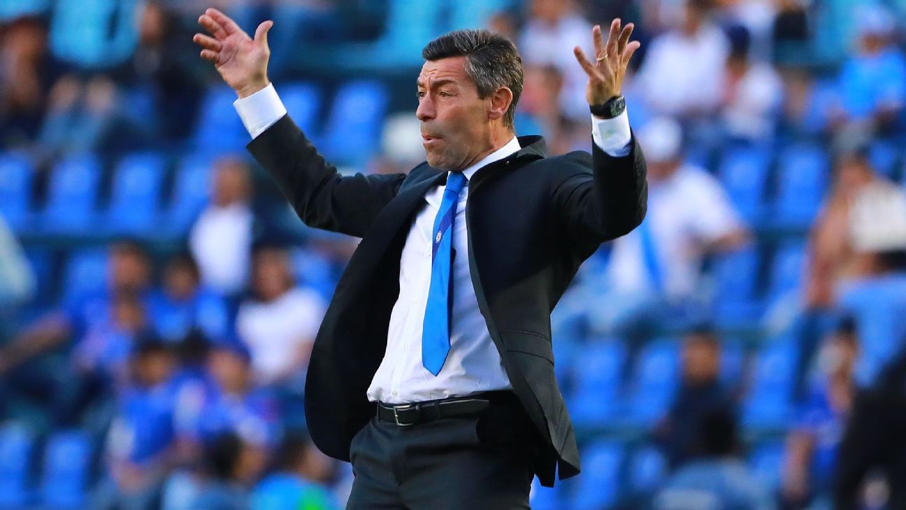 Mala racha en casa acerca a Caixinha a su primer fracaso con Cruz Azul