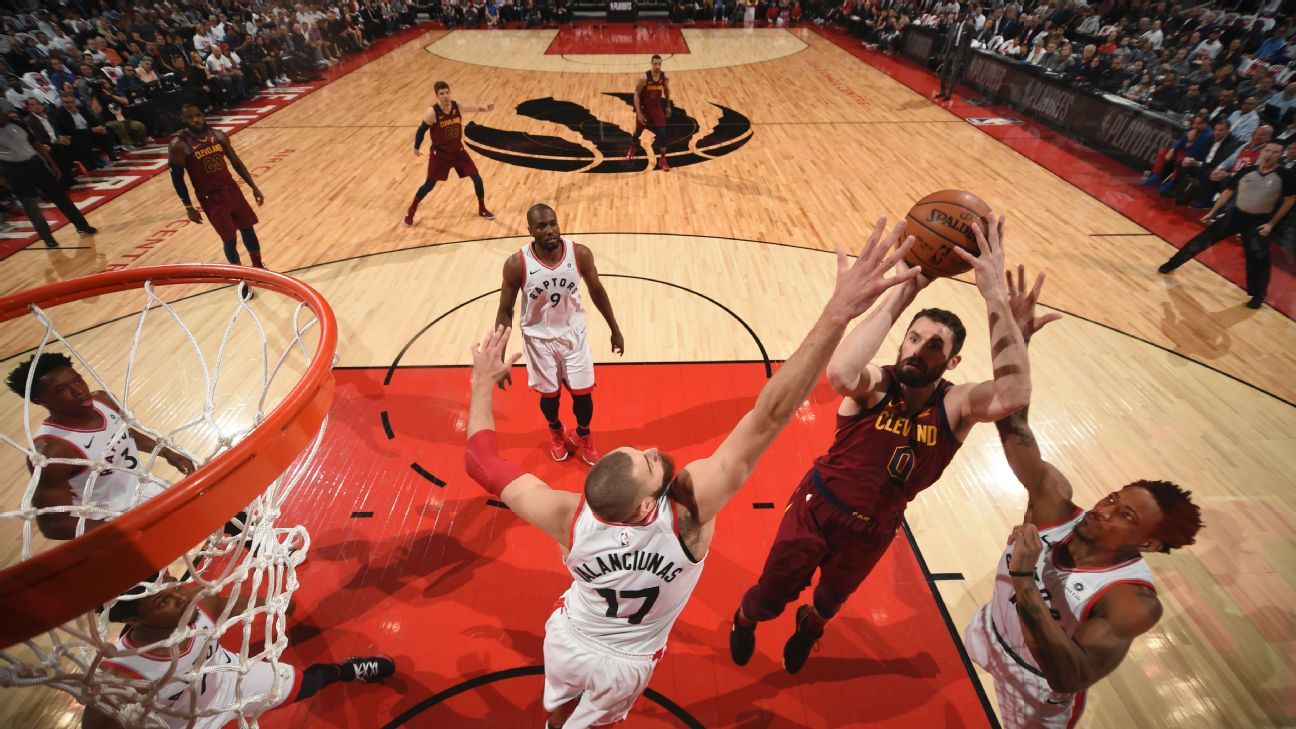 NBA: Era flagrante 1 de Kevin Love por codazo