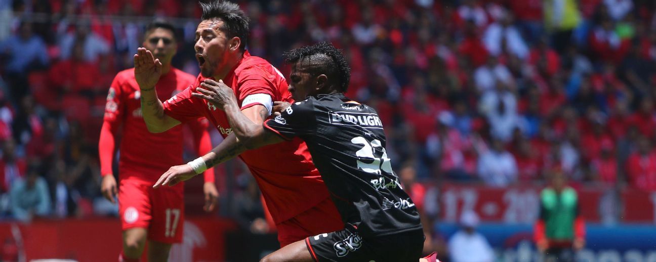 Dos partidos de suspensión para Miller Bolaños por entrada a Rubens Sambueza en la semifinal de vuelta del Clausura 2018