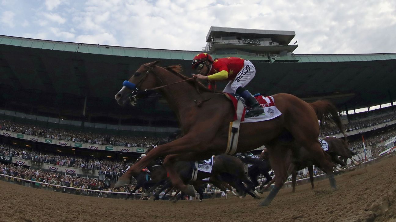 Justify' lo hace, gana el Belmont Stakes y la Triple Corona