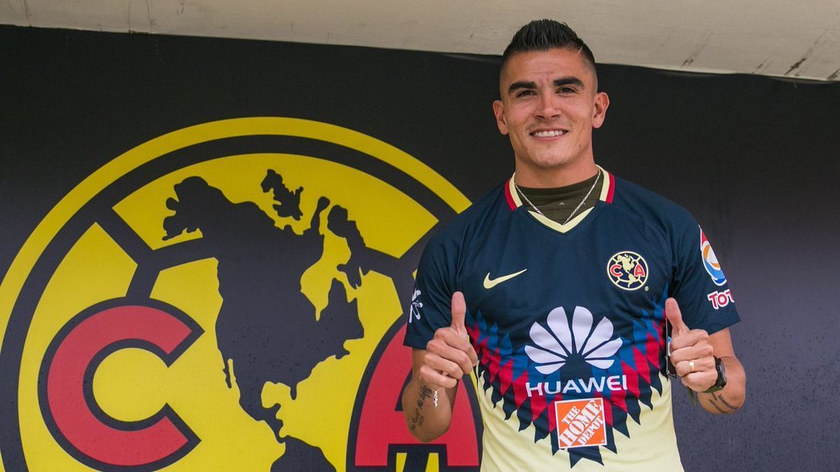 Luis Reyes presume colores como refuerzo del América