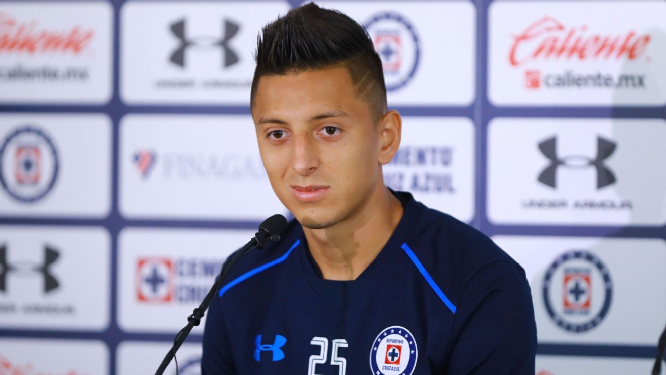 Roberto Alvarado se queda con Cruz Azul; no jugará Centroamericanos