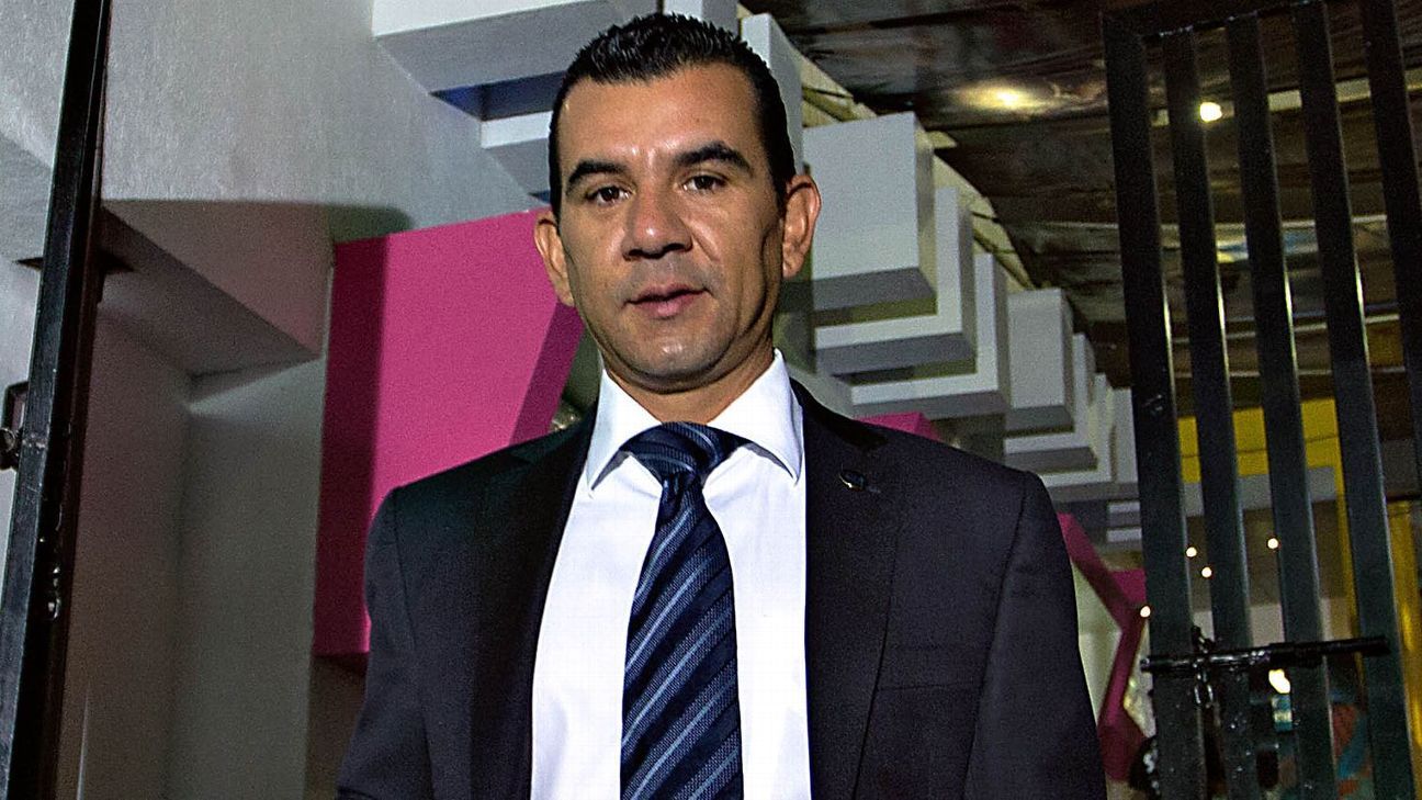 Acepta Delgadillo falta en gol de América a Cruz Azul en final del Clausura 2013
