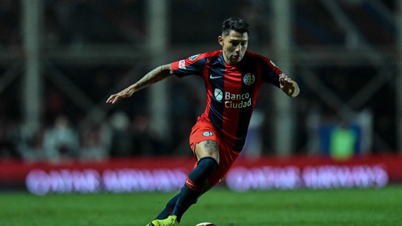 Víctor Salazar sufrió una grave lesion en su rodilla izquierda