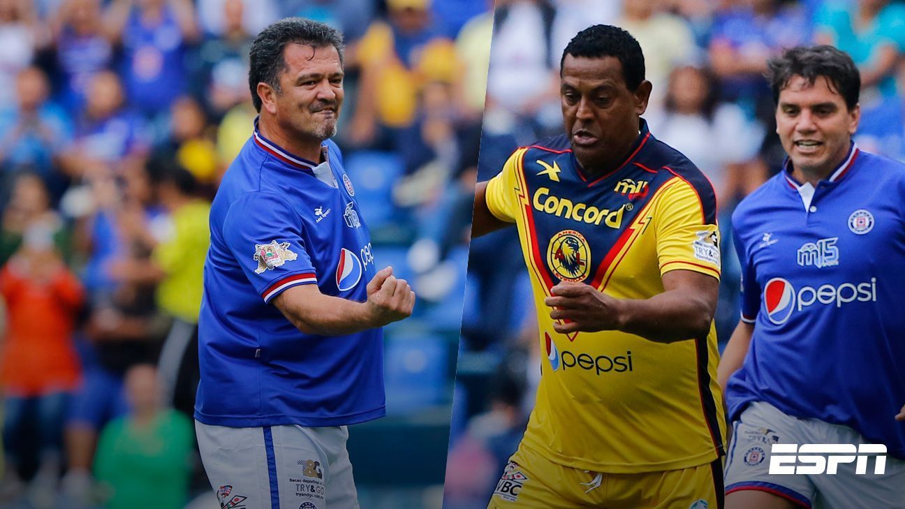 Antonio Carlos Santos y Carlos Hermosillo discuten tras goleada de Cruz Azul a América