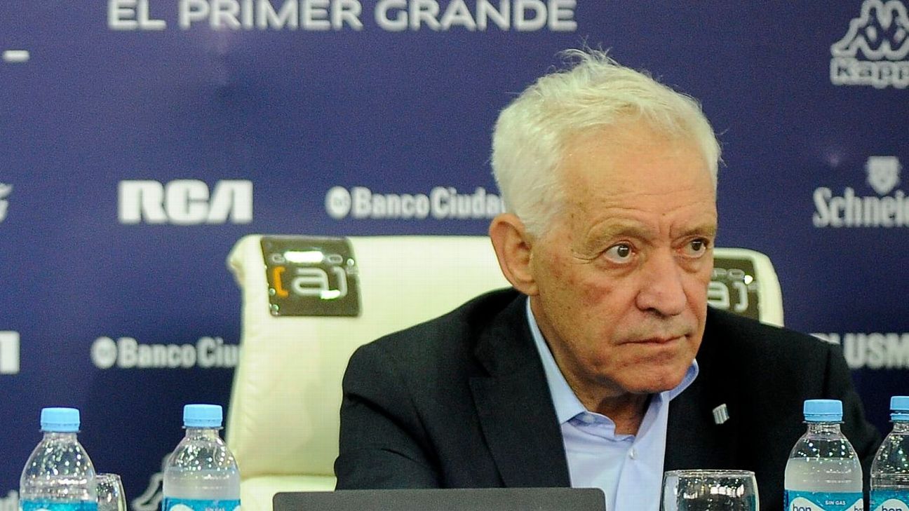 Víctor Blanco informed Riquelme: 