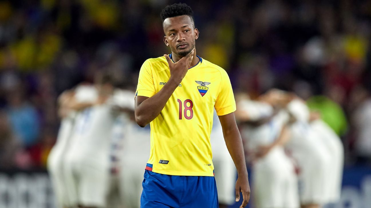 Con inspiración en los 90's, Gallos anuncia a Orejuela nuevo refuerzo