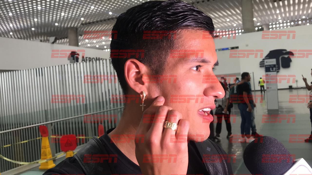 Uriel Antuna y jugadores de Chivas ofrecen respaldo total al 'Pocho' Guzmán