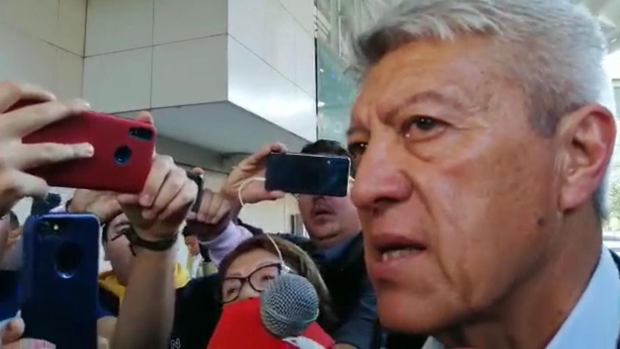 Pumas no contratará hasta que arregle salidas de Felipe Mora y Juan Iturbe
