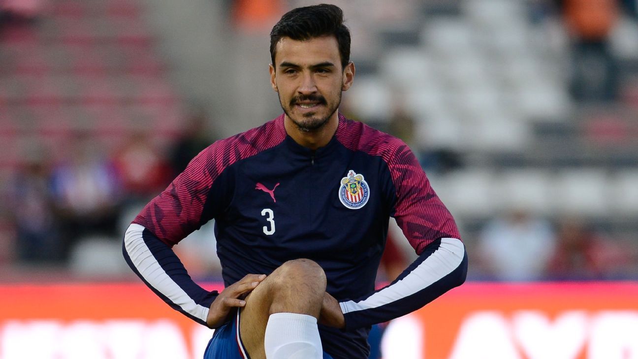 Adiós de Oswaldo Alanís, cada vez más cerca para Chivas