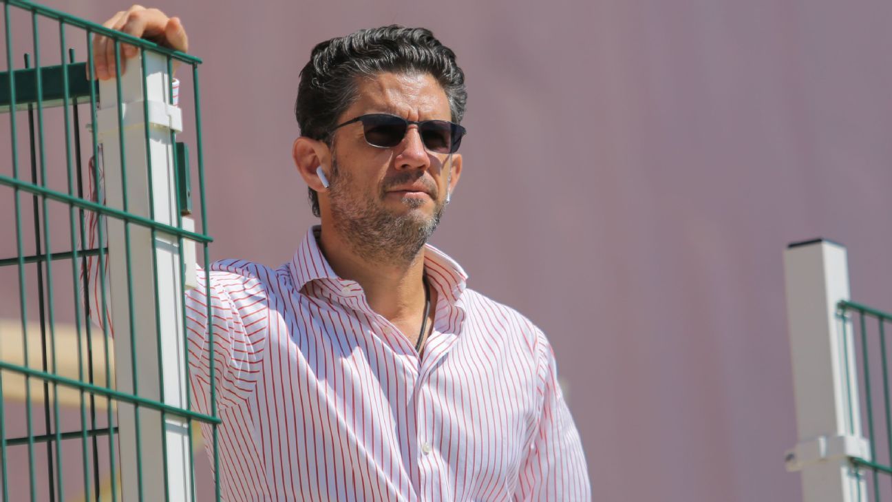 Irarragorri descarta encabezar movimientos en el futbol mexicano