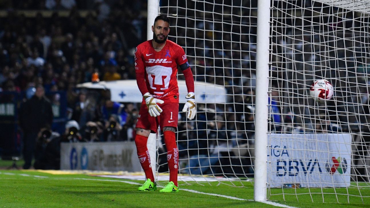 Alfredo Saldívar, protagonista de los memes tras error contra América