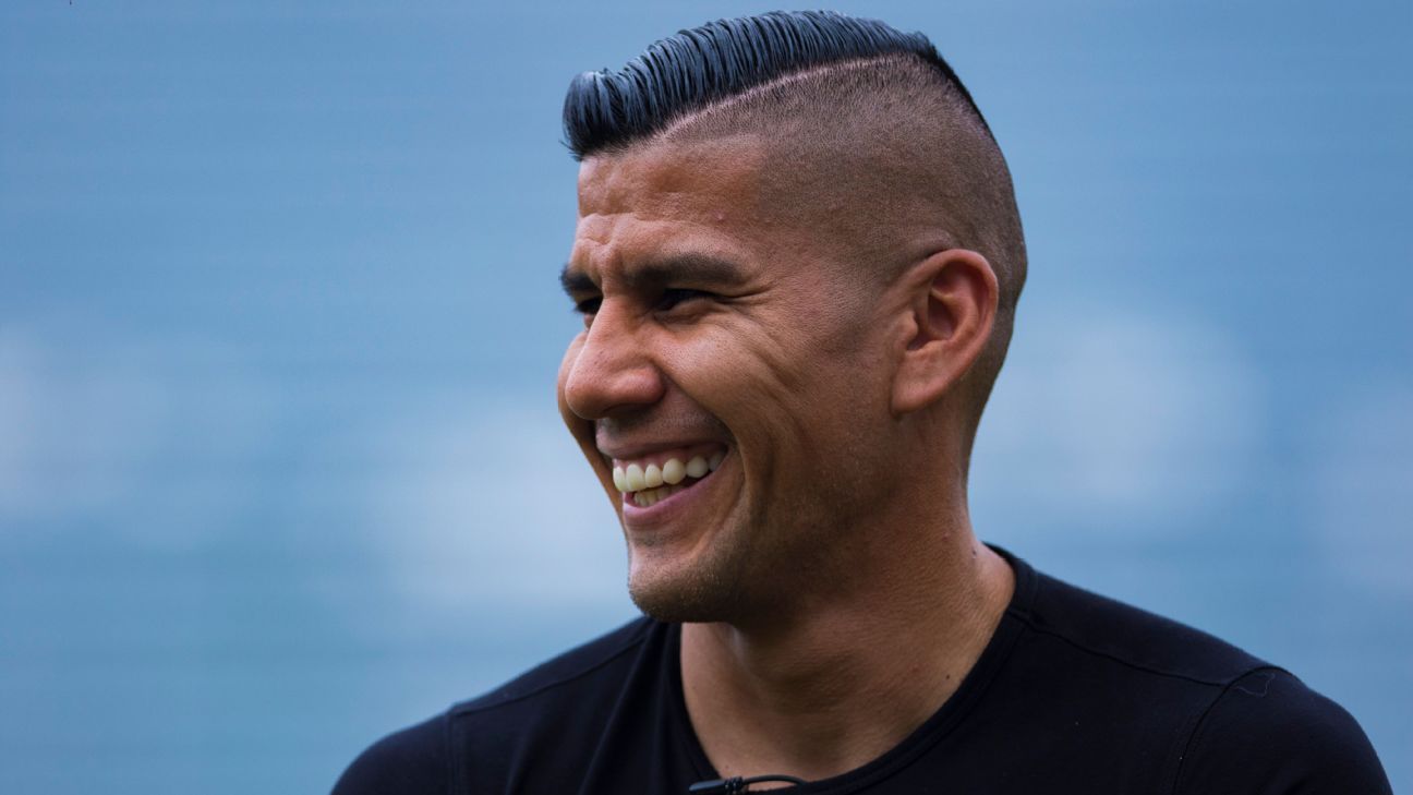 Carlos Salcido, nuevo presidente de la Liga del Balompié Mexicano