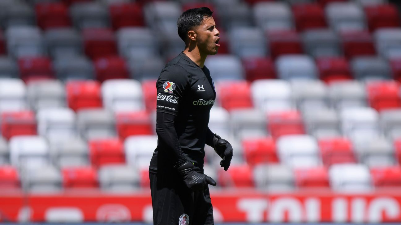 Alfredo Talavera, nuevo guardameta de Pumas