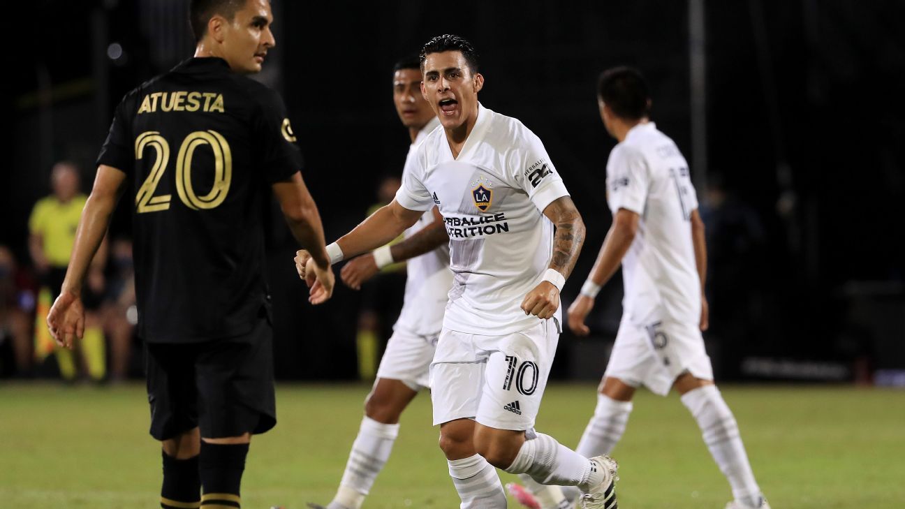 Cristian Pavón finally appeared in Boca