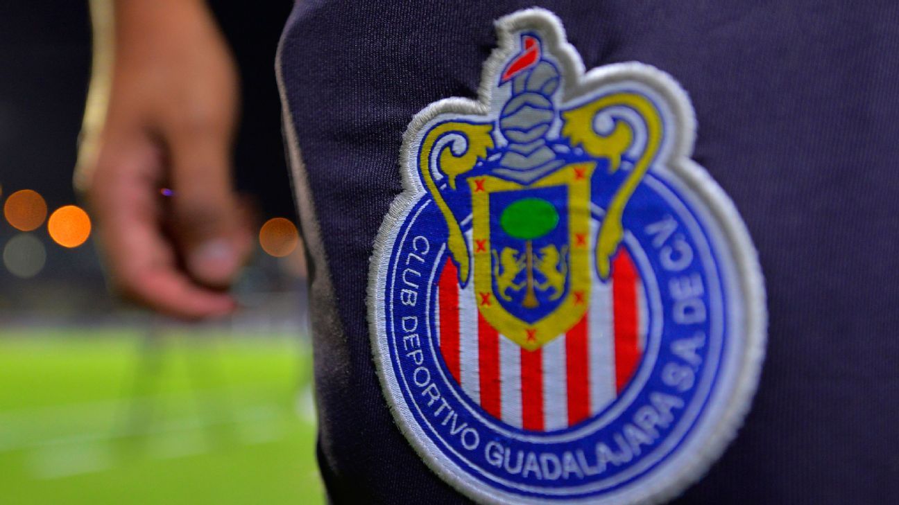 Chivas started preseason without reinforcements.