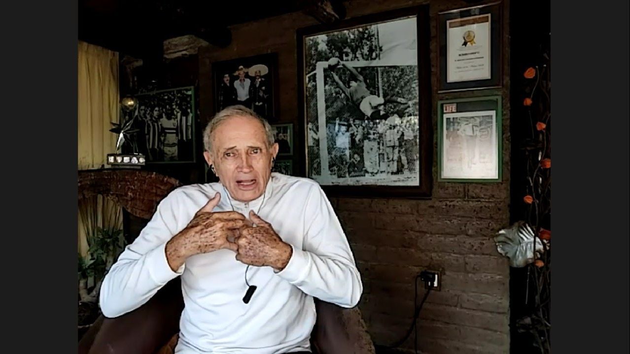 Nacho' Calderón, el eterno protector de los porteros de Chivas