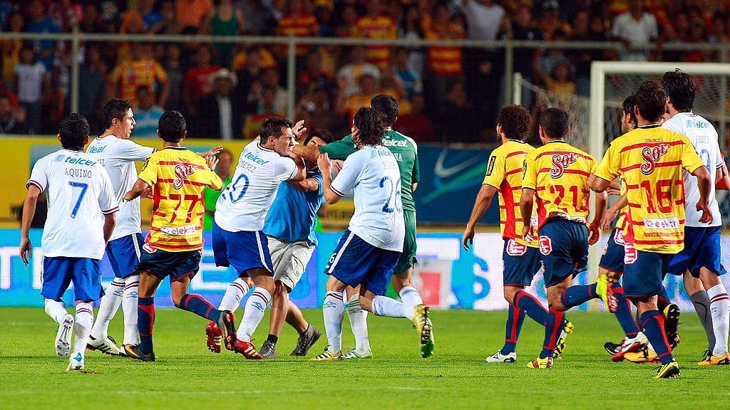 Se cumple una década de la pelea entre Morelia y Cruz Azul