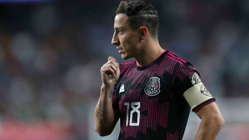 Rayados busca el sí de Guardado con la estrategia que convenció a Layún y Moreno