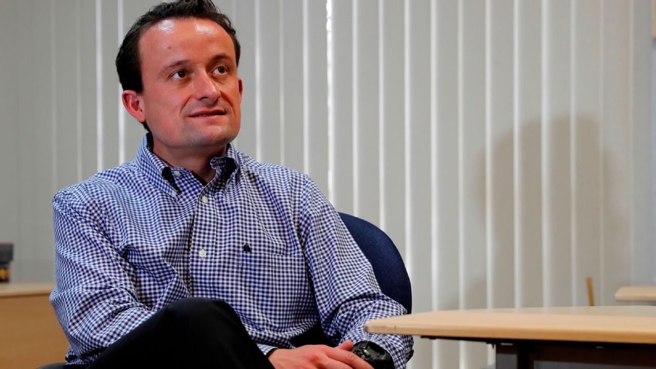 Las cinco tareas herculinas y pendientes de Mikel Arriola