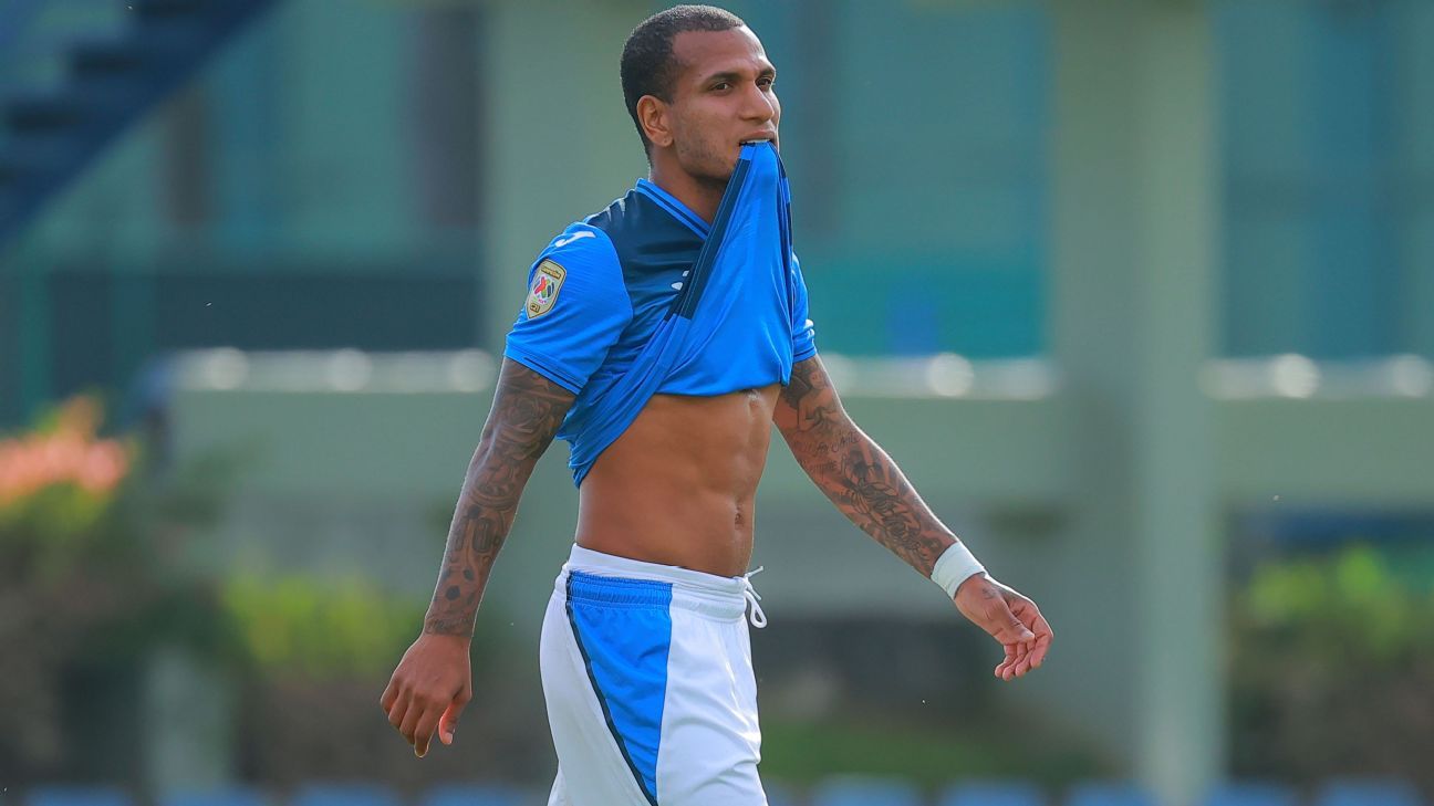 Rómulo Otero, con contrato de 15 mdp anuales, juega en la Sub-20 de Cruz Azul