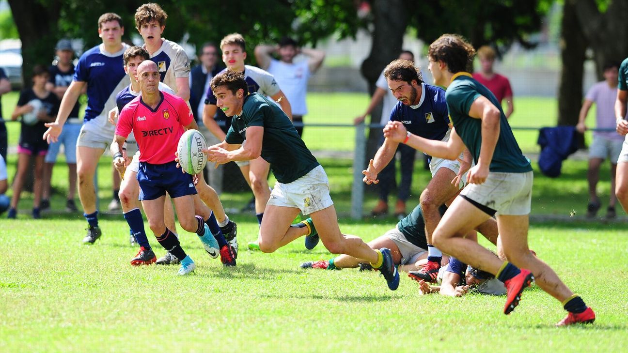 Galera de fotos de la victoria de Champagnat sobre Los Tilos en Menores de 18