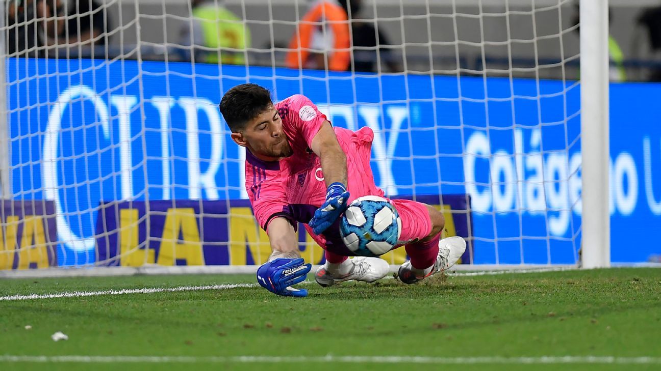 La figura del campeón: Agustín Rossi tapó un penal en la definición ante Talleres y fue clave para que Boca se lleve la Copa Argentina