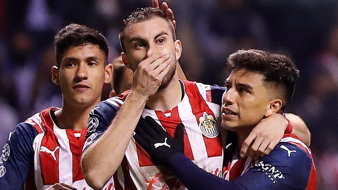 Participan Antuna y Mayorga en victoria de pretemporada de Chivas